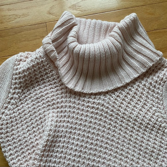 pink sweater - Picture 5 of 7